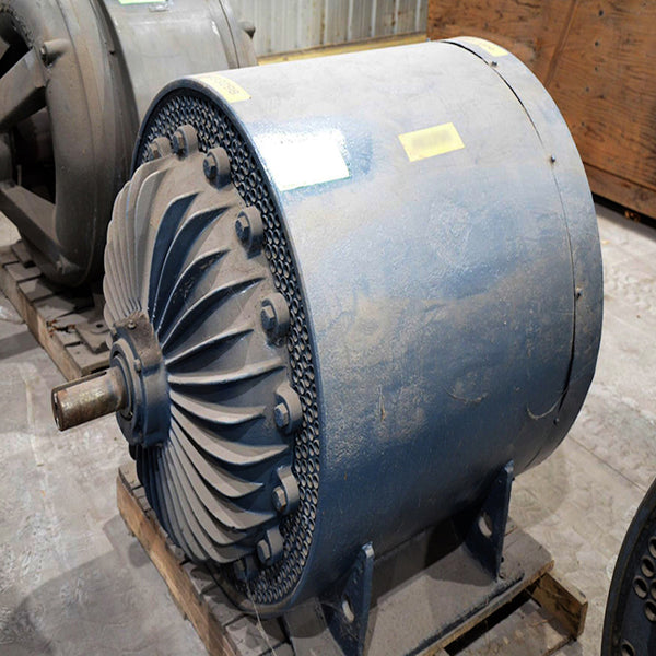 Motor Siemens / AC - Voltaje 2300 - RPM 1200 - HP 150 (Usado) sin tapa